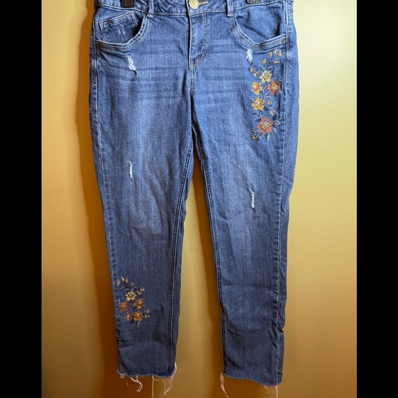 Democracy Denim - Democracy Women’s Straight Leg Jeans with Floral Embroidery - Blue